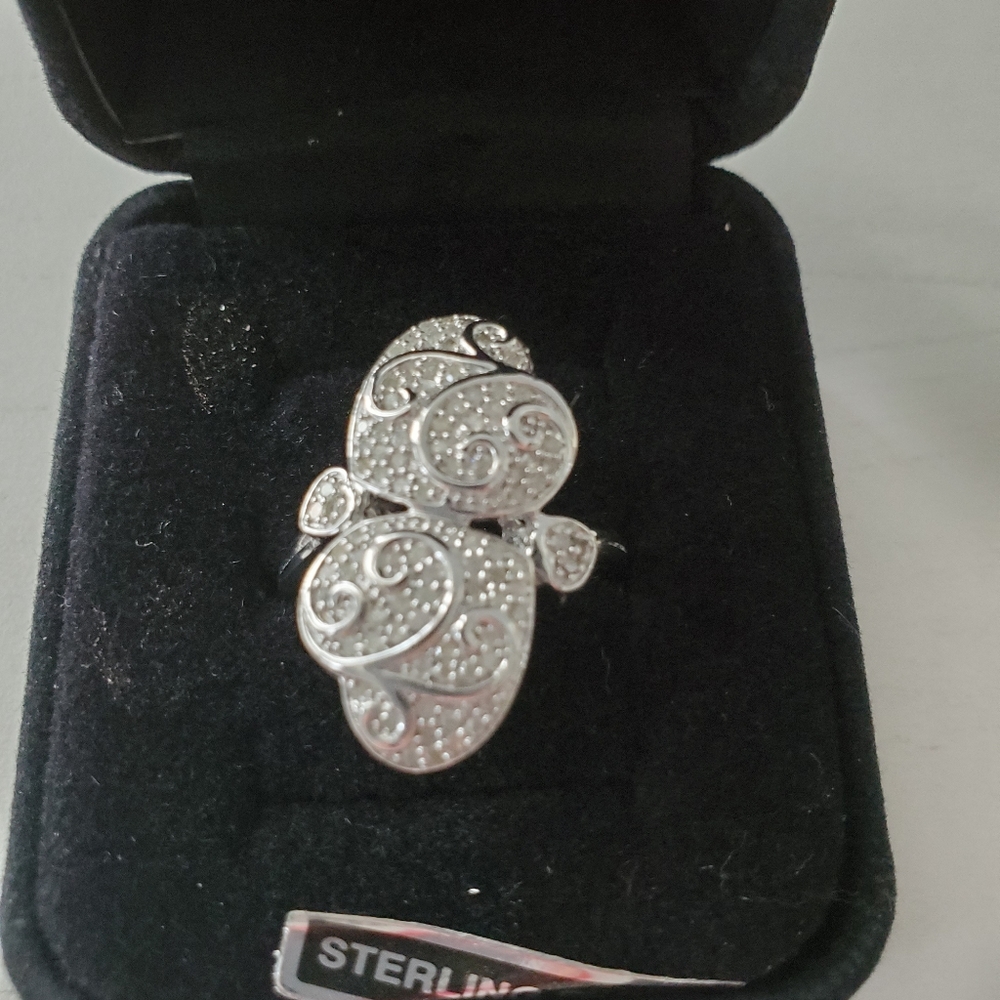 Double Heart Sterling Silver snd DiamondRing - Picture 7 of 8